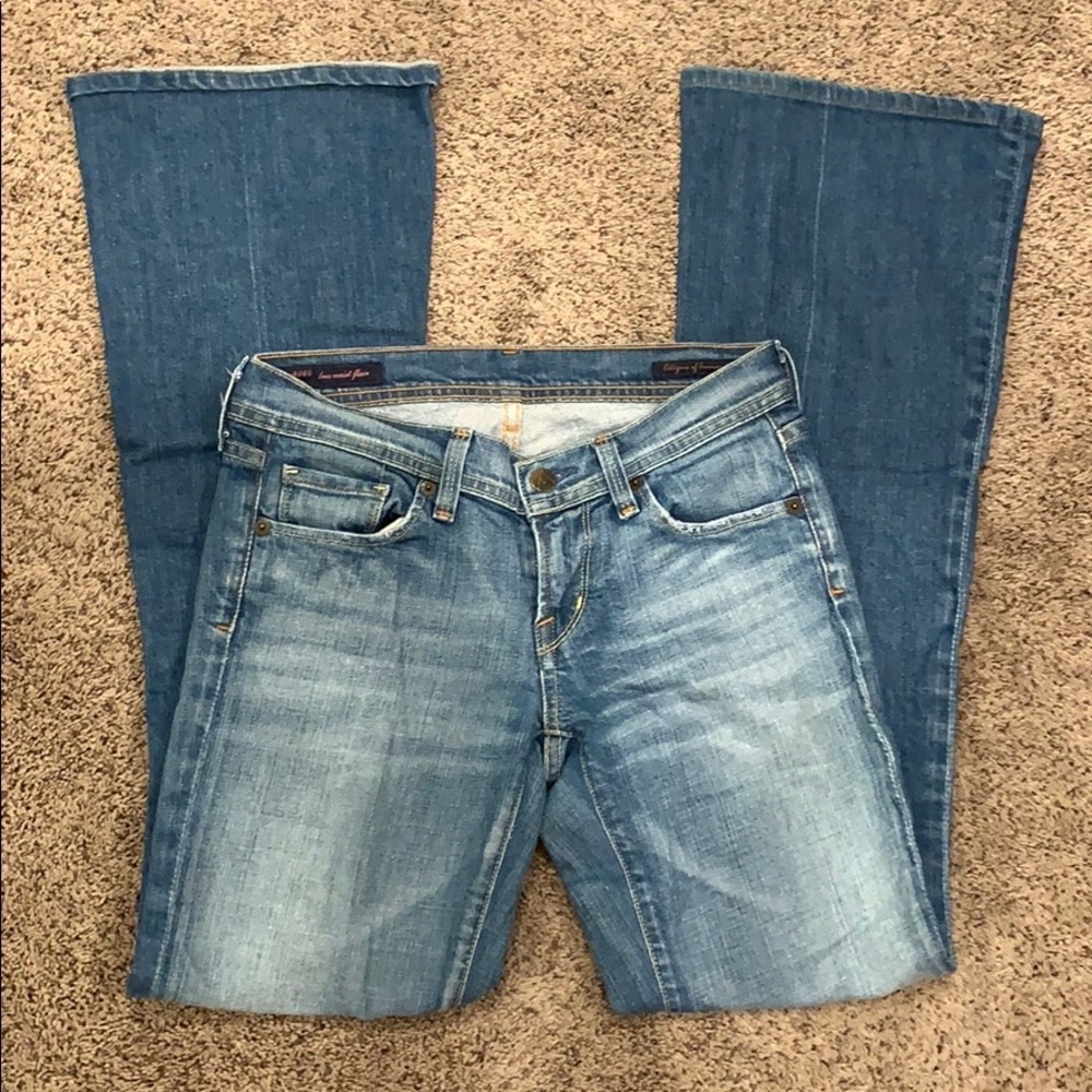 Citizens of Humanity Low Rise Flair Jeans 26